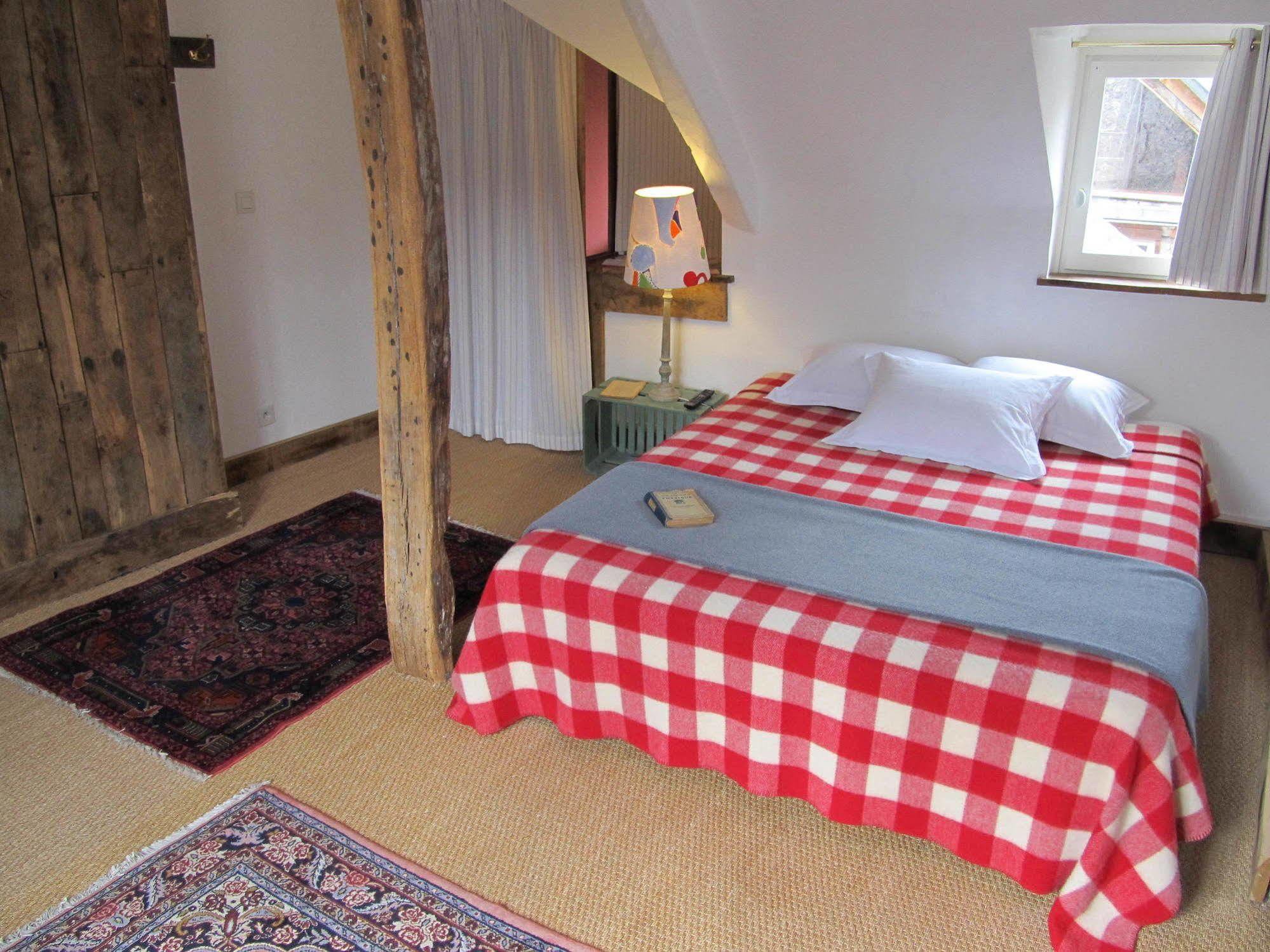 Chambres D'Hotes A L'Ecole Buissonniere Honfleur Bagian luar foto